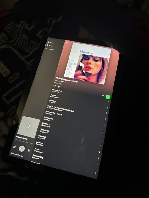 Listening To Taylor Swift Aesthetic, Taylor Swift Music Aesthetic, Listen To Taylor Swift, Listening To Taylor Swift, Taylor Swith, Taylor Swift Midnights, Devil Aesthetic, 2022 Aesthetic, Music Spotify