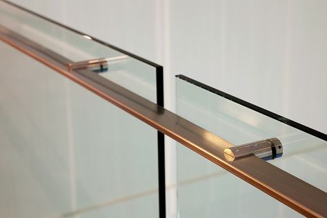 Glass Railing Handrail, Glass Handrail Detail, Glass Handrails For Stairs, Glass Railing Detail, Stair Handrail Design, 2023 Kitchen Remodel, Glass Balustrade Stairs, Frameless Glass Railing, Handrail Detail