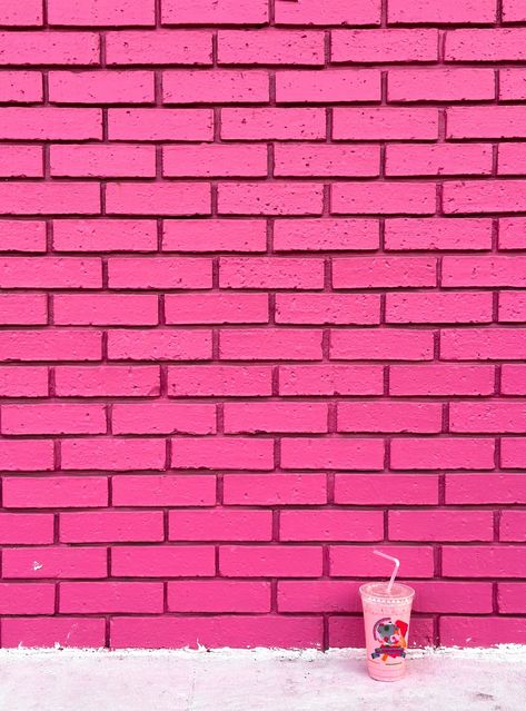 A pink brick wall with a drink in front of it photo – Free Pattern Image on Unsplash Pink Wallpaper Hd Iphone, Pink Brick Wall, Chicago Wallpaper, Hd Pink Wallpapers, Texture Background Hd, Brick Wallpaper, Texture Pattern, Pattern Images, A Drink