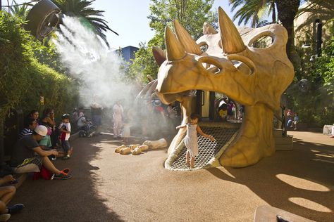 Disneyland Secrets, Children Museum Exhibits, Themed Playground, Playground For Kids, Dinosaur Exhibition, Theatrical Scenery, Dino Park, Dinosaur Park, Japanese Pop Art