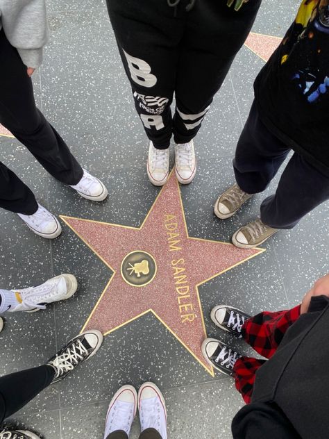 Hollywood Walk Of Fame Los Angeles, Walk Of Fame Pictures Ideas, Hollywood Stars Walk Of Fame, La Girls, Usa Trip, Dream Trips, Los Angeles Hollywood, Random Aesthetics, Hollywood Photo