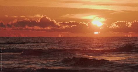 Nature, Beach Sunset Aesthetic Gif, Sun Set Landscape, Sun Set Video, Video Pantai Aesthetic, Sunset Aesthetic Landscape, Sunset Videos Aesthetic, Sun Set Aesthetic, Sun Set Photography