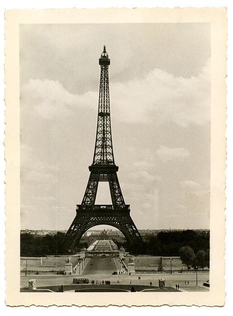 Ile De France, Eiffel Tower Clip Art, Eiffel Tower Pictures, Dream Quote, Vintage Foto's, Paris Tour, Paris Dream, The Graphics Fairy, Graphics Fairy
