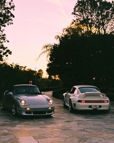 Ruf Automobile, Initial D Car, Porsche 993, Cool Car Pictures, California Sunset, Porsche 964, Vintage Porsche, Kustom Kulture, Porsche Cars