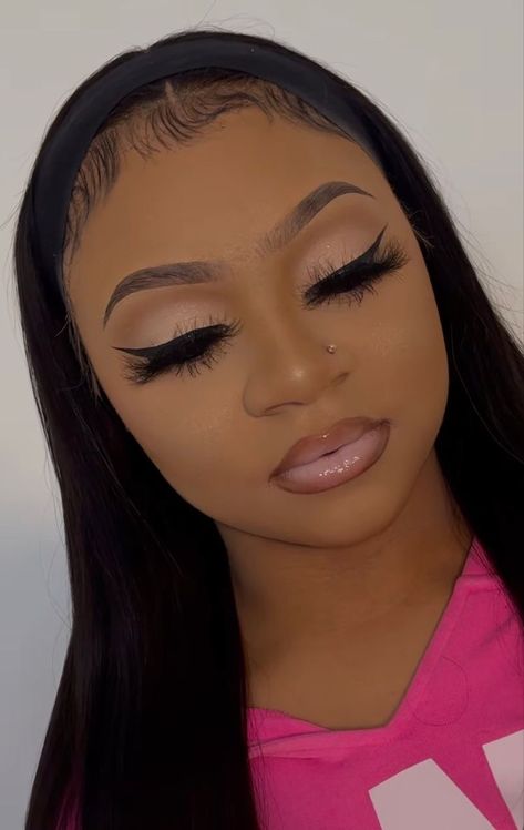 Natural Birthday Makeup Looks, Soft Glam Light Skin, Glamour Makeup Black Women, Bold Glam Makeup, Natural Glam Makeup Black Women, Natural Beat, Black Makeup Looks, Birthday Makeup Looks, Face Beat Makeup