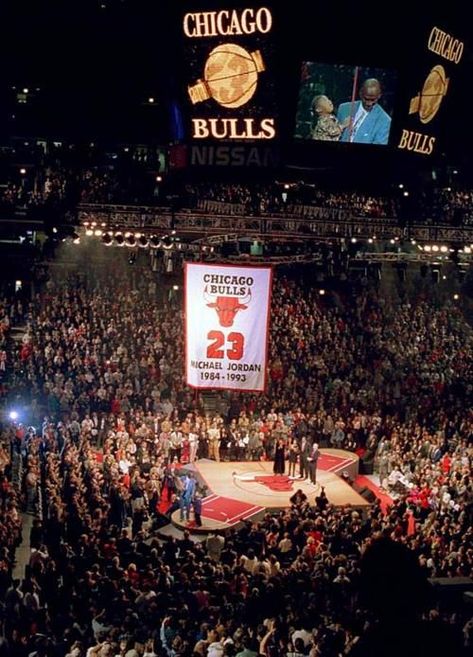 Michael Jordan Chicago Bulls Jersey Retirement Tumblr, Mighty Mike, Michael Jordan Pictures, Michael Jordan Jersey, Jordan Bulls, Jordan Photos, Michael Jordan Chicago Bulls, Bola Basket, Michael Jordan Basketball