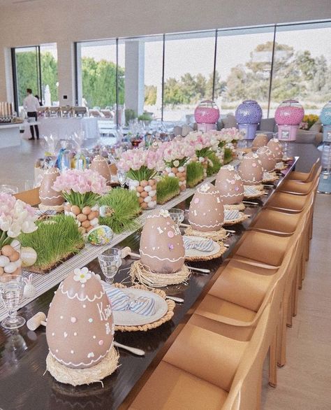 // p a r t y + d e c o r Easter Dinner Decorations, Easter Baskets For Adults, Easter Outdoor Decor, Easter Outdoor Decorations, Easter Party Table, Easter Outdoor, Easter Door Wreaths, Adult Easter, Easter Wood Crafts