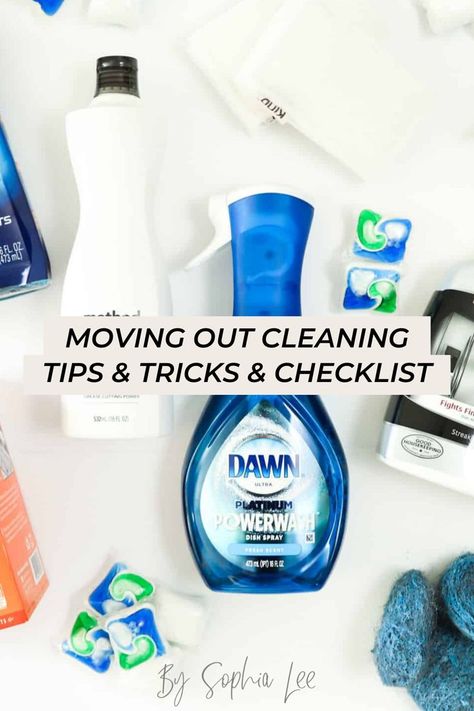 Move Out Cleaning Checklist, Tips For Moving Out, Moving House Packing, Clean Organized House, Moving House Tips, Moving Hacks Packing, Deep Cleaning House, Sophia Lee, Cleaning Tips And Tricks