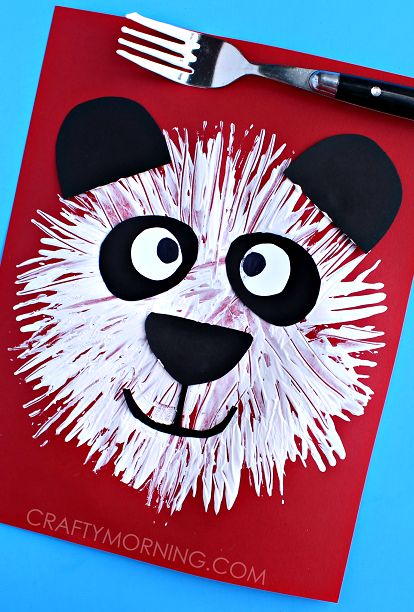 Fork Print Panda Bear Kids Craft - Crafty Morning Classroom Crafts, Zoo Crafts, Panda Craft, Crafty Morning, Easy Art Projects, Daycare Crafts, Kindergarten Art, Camping Crafts, Childrens Crafts