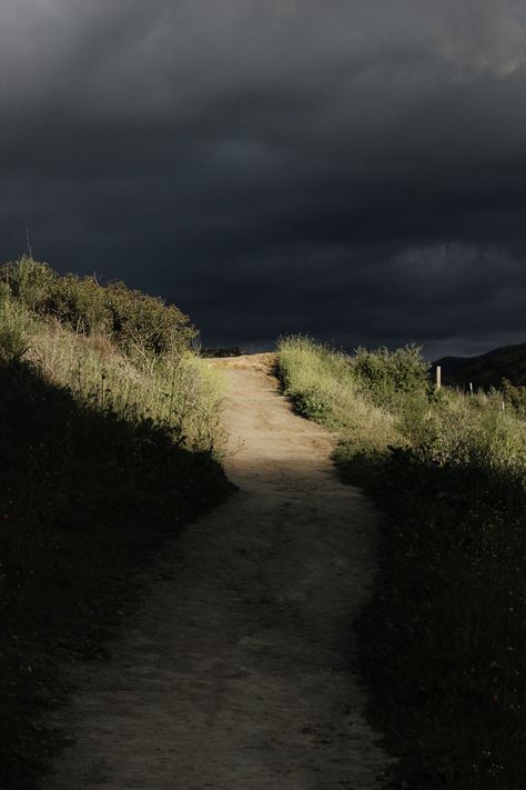 Storm Aesthetic, Over The Clouds, Dark Weather, California Aesthetic, Dark Naturalism, Weather Storm, Dark Landscape, Points Of View, Aesthetic Pretty