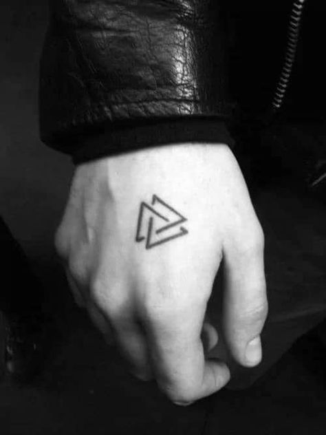 Top 51 Valknut Tattoo Ideas - [2021 Inspiration Guide] Irezumi Tattoos, Valknut Tattoo, Tattoos Arm Mann, Triangle Tattoo Meaning, Herren Hand Tattoos, Muster Tattoos, Triangle Tattoos, Norse Tattoo, Hand Tattoos For Women