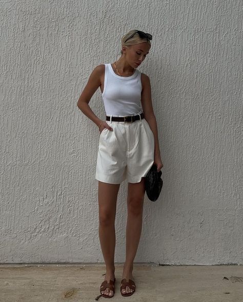 #outfit#outfitinspo#outfitide#outfitideaforsummer Cream Sandals Outfit, Texas Meals, Miami Summer Outfits, Luxury Outfit Ideas, Texas Summer Outfits, Quiet Luxury Outfits, Quiet Luxury Outfit, Basic Outfits Summer, Summer Outfits For Men