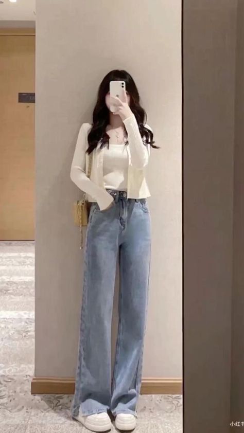 Fesyen Korea, Korean Style Outfits, Moda Kpop, Outfit Korean Style, Mode Hipster, Korean Outfit Street Styles, Korean Casual Outfits, Korean Outfit, Ținută Casual