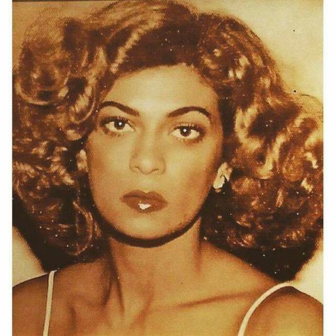 Tina Knowles Lawson Solange Knowles, Tina Knowles Lawson, Tina Lawson, Beyonce Nails, Queen Bee Beyonce, Tina Knowles, Black Celebrity News, Black Celebrity, Old Hollywood Glam