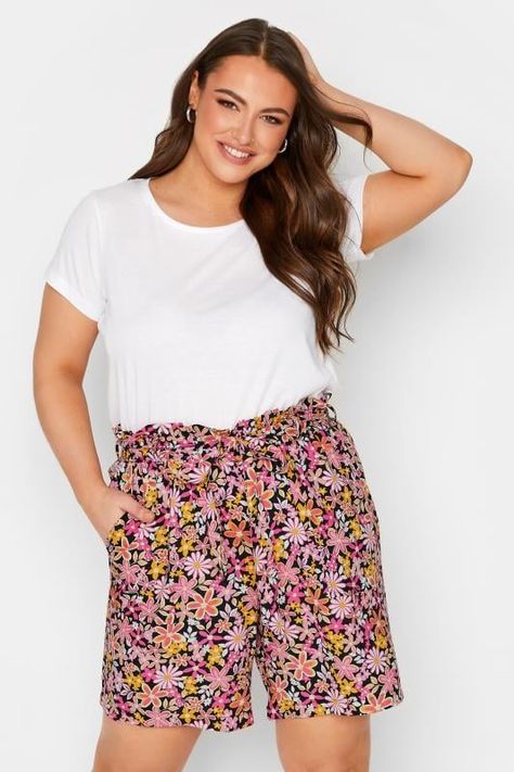 Shop YOURS Curve Black Floral Print Paperbag Waist Shorts at Yours Clothing. Discover women’s plus size clothing in sizes 10-36 with fast delivery.