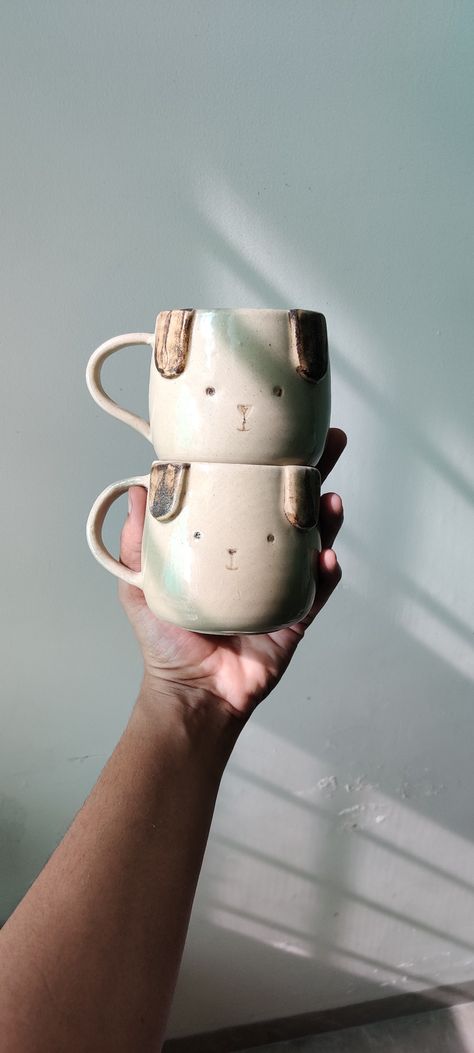 Ceramic dog mugs, cute cups dog lovers Animal Pottery Mugs, Animal Ceramic Mugs, Dog Pottery Ideas, Dog Mugs Ceramic, Cat Ceramic Mug, Animal Mugs Ceramic, Mug Ideas Pottery, Ceramic Cups Handmade Mugs, Pet Pottery