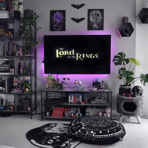 Emo Living Room, Modern Goth Bedroom, Gothic Room Aesthetic, Grunge Living Room, Goth Room Aesthetic, Goth Aesthetic Room, Wallpaper Creepy, Victorian Gothic Bedroom, Horror Living Room