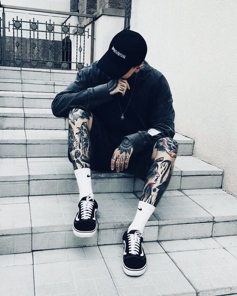 Tattoo Ink, Metalcore Outfit, Jewerly Tattoo, Tattoo Perna, Tatto Boys, Best Leg Tattoos, 문신 디자인, Neo Traditional, Tube Socks