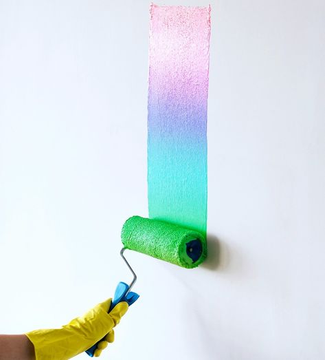 Glitter Wall Art Bedroom, Chameleon 7 Tone Paint, Iridescent Wall Paint, Craft Room Paint Ideas, Multi Color Wall Paint Ideas, Glitter Wall Paint Ideas, Diy Glitter Paint For Walls, Pearlescent Wall Paint, Metallic Painted Walls