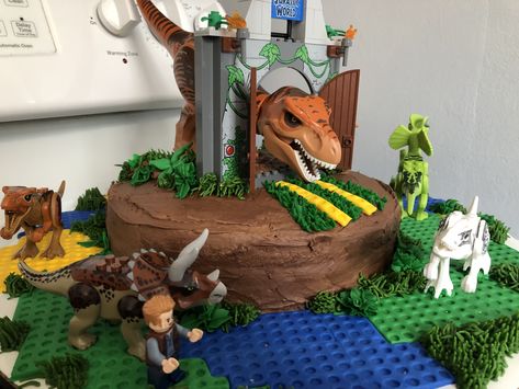 LEGO Jurassic World cake Lego Jurrasic World Party, Lego Jurassic Park Cake, Jurassic World Lego Cake, Lego Jurassic World Birthday Party, Lego Jurassic World Cake, Lego Dinosaur Cake, Jurassic World Lego Party, Lego Dinosaur Party, Jurassic World Cake Ideas