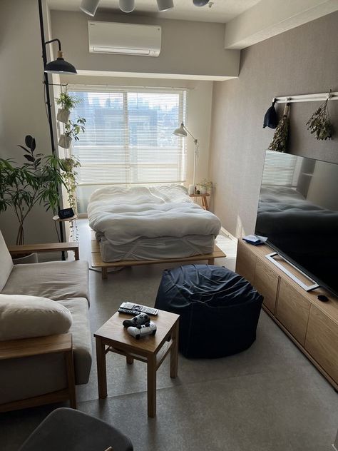Couch Back To Kitchen, Japandi Studio Apartment, Japanese Interior Design Small Spaces, Japanese Studio Apartment, Korean Interior Design, Korean Bedroom, Small Room Interior, Apartment Ideas On A Budget, Studio Apartment Living