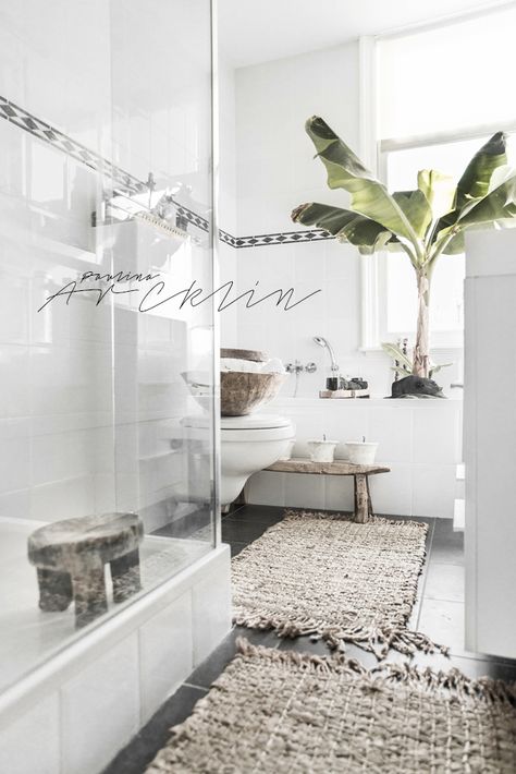 Amsterdam Home, Paulina Arcklin, Neutral Interiors, Minimalist Bathroom, Scandinavian Decor, White Rooms, Boho Interior, Bathroom Style, Love Home