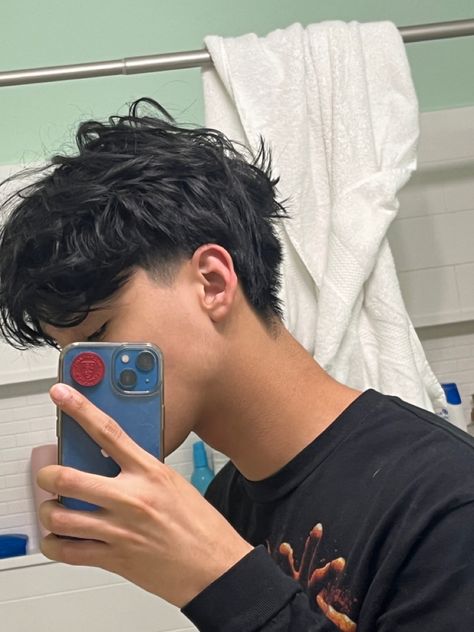 Taper Fade Short Hair, Haircut Selfie, Photo Hijab, Mens Haircuts Short Hair, Men Haircut Curly Hair, Wallpaper For Kids, Guy Haircuts Long, Asian Haircut, Taper Fade Haircut