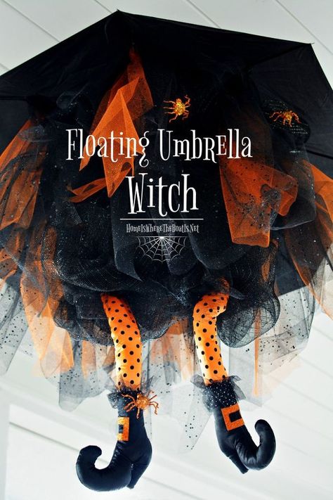 Create a Floating Umbrella Witch for Halloween Diy Deco Halloween, Floating Witch, Witches Flying, Witches Tea, Casa Halloween, Hallowen Ideas, Decoration Vitrine, Witch Legs, Dollar Store Halloween