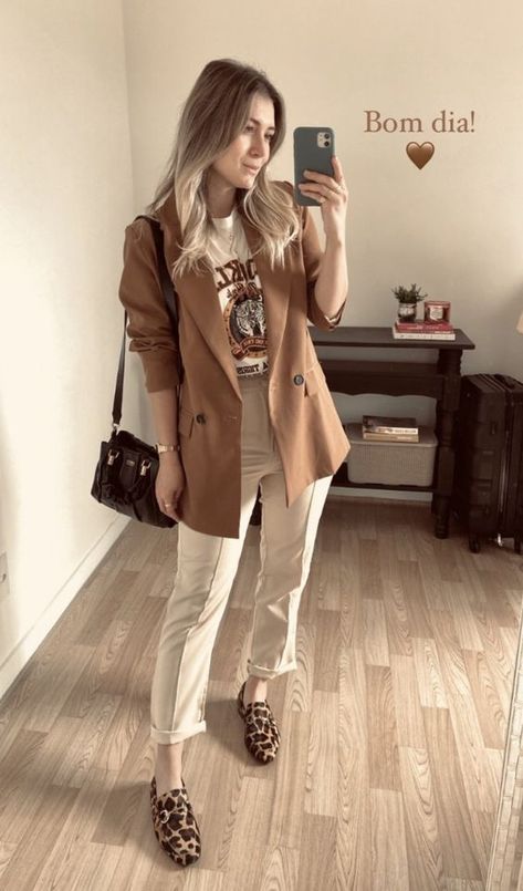 Casual Woman Outfit, Bussines Casual Woman, New Look Fashion, Look Casual Chic, Sunday Outfits, Business Outfits Women, Look Blazer, Casual Outfit Inspiration, Fashion Mistakes
