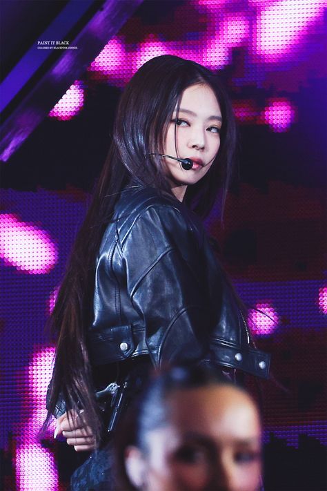 Jennie Award Show, Outfit Wallpaper, Jennie Born Pink, Blackpink World Tour, Pink And Black Hair, Jennie Chanel, Paint It Black, 4k Photos, Pink Tour