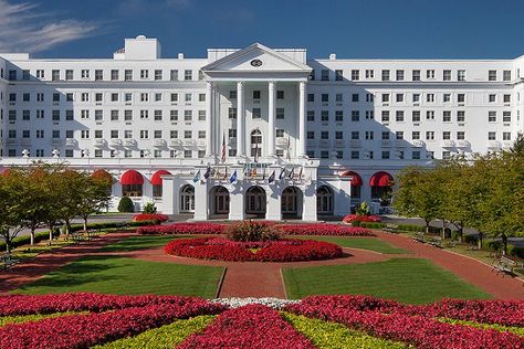 The Greenbrier is a historic luxury resort in West Virginia designed by Dorothy Draper. Known for its colorful interiors and traditional wallpaper, the Greenbrier is an inspiring US vacation destination. The Greenbrier Resort, Greenbrier Resort, Sunriver Resort, The Greenbrier, Rock Springs, Sulphur Springs, Hidden Beach, Unique Hotels, Casino Resort