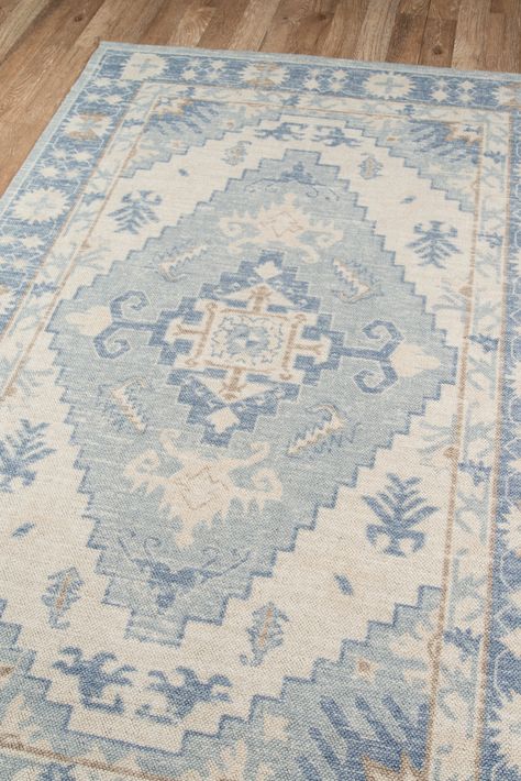 Traditional Style – Lulu and Georgia Hand Tufted Rugs, Momeni Rugs, Rug Guide, Pastel Colour Palette, Lulu And Georgia, Transitional Area Rugs, Blue Area, Carpet Runner, Traditional Area Rugs