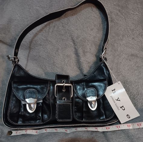 This Bag Is Super Cute! Two Compartments On The Outside, Zipper Compartment On The Inside. Leather. Hype Bags, Y2k Purse, Y2k Bags, Funky Bags, Y2k Bag, Leather Tote Purse, Stylish Handbags, Fancy Bags, Pink Handbags