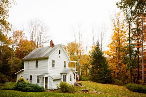 This Midcentury Inspired Farmhouse Renovation Will Have You Packing Your Bags | Architectural Digest Midcentury Farmhouse, New York Interior, Midcentury Style, Farmhouse Renovation, Brooklyn Apartment, Weekend House, Floor Layout, House Drawing, Old Farmhouse