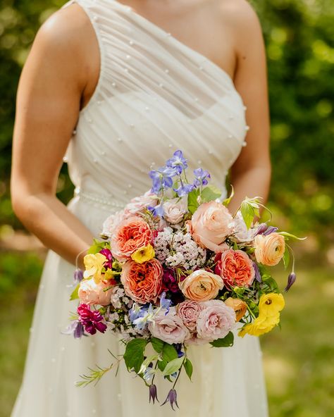 A spring wedding filled with vibrant colors and beautiful blooms. It was an honor to create the floral arrangements for Maddie & John's special day! . Event: Sibley Wedding Date: April 20, 2024 Venue: @chapelathens Florals: Bloom & Ivy Weddings Photographer: David Paul Brown Photography . #whereflowersbloomsodoeshope🌸 #weddingflorals #weddingcoordinating #weddingplanning #eventcoordinator #floraldesigner #northgeorgiawedding #weddingday #weddinginspiration #dayofcoordinating #bouquet #bouton...