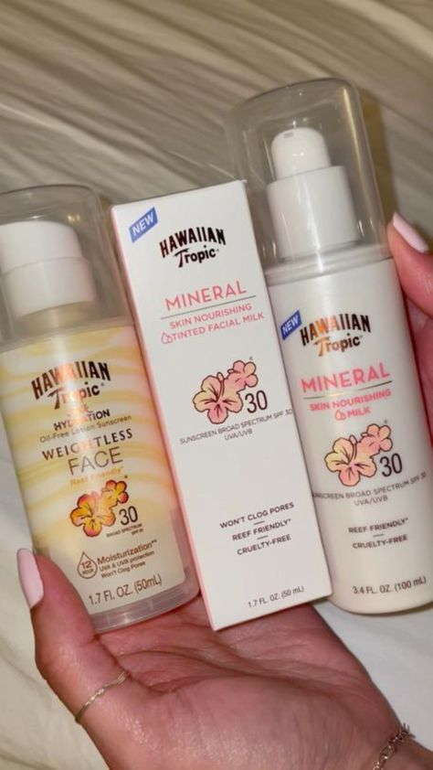 Hawaiian Tropic Mineral Sun Milk … curated on LTK Coconut Girl Products, Coconut Girl Skincare, Hawaiin Tropics, Hawaiian Tropic Aesthetic, Y2k Hibiscus, Hawaiian Silky, Acne Beautiful, Beach Products, Haut Routine