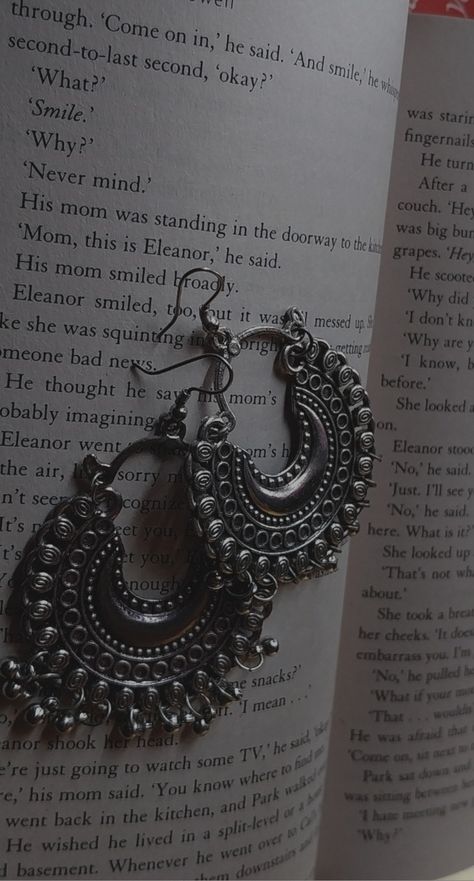 Jewellery And Books Aesthetic, Indian Aesthetic Earrings, Indian Aesthetic Jhumka, Oxidised Earrings Aesthetic, Desi Aesthetic Jhumka, Indian Book Aesthetic, Jumkas Aesthetic, Aesthetic Jhumka Pics, Desi Earrings Aesthetic