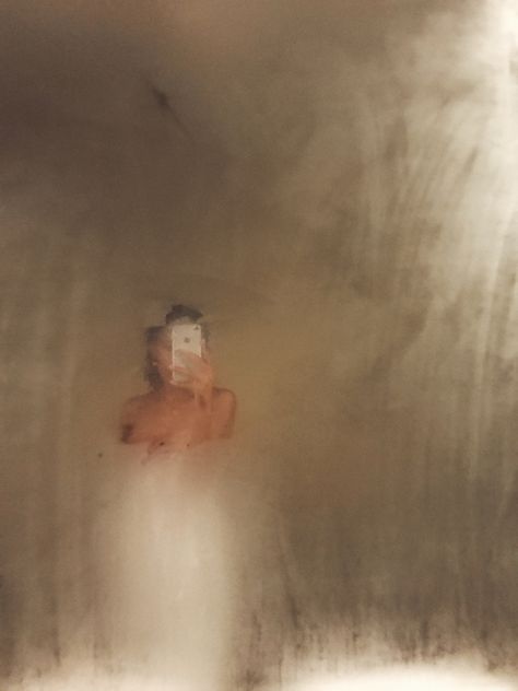 Steamy Bathroom Mirror Photography, Shower Selfie Ideas Women, Sitting On Sink Mirror Selfie, Nude Bathroom Mirror Selfie, Post Shower Mirror Selfie, Bathroom Asthetic Picture, After Bath Selfie, Bathroom Selfie Ideas, Bathroom Mirror Selfie Aesthetic