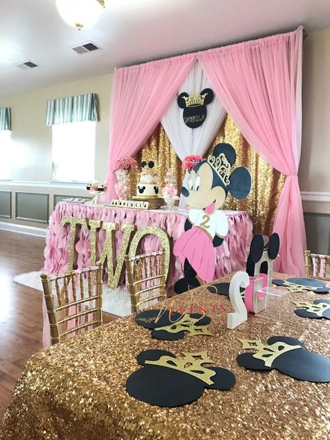 Minnie Mouse  Birthday Party Ideas | Photo 1 of 17 Miki Fare, Minnie Mouse Birthday Party Ideas, Minnie Mouse Party Decorations, Twodles Birthday, Minnie Mouse First Birthday, Minnie Mouse Birthday Decorations, Minnie Mouse 1st Birthday, Minnie Mouse Baby Shower, Minnie Birthday Party