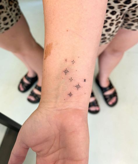 88 Captivating Star Tattoo Designs for Your Wrist – Stellar Statements - Psycho Tats Starts Tattoo Design, Friendship Star Tattoos, Stars On Forearm Tattoo, Abstract Stars Tattoo, 6 Stars Tattoo, Celestial Stars Tattoo, Cluster Stars Tattoo, Group Of Stars Tattoo, Star Tattoo Designs Wrist