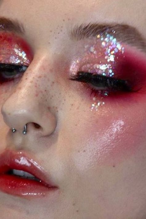 Funky Makeup, Concert Makeup, Red Eye Makeup, Makeup Red, Rave Makeup, Glitter Eye Makeup, Ethereal Makeup, Red Makeup, Dope Makeup