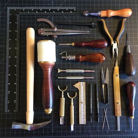 So You Want To Get Into Leatherworking: A Leather Tools Buying Guide — ZeeBee Leather Leather Working Projects, Leatherworking Tools, Leather Working Tools, Piece Of Advice, Leather Craft Projects, Leather Factory, Leather Craft Tools, Leather Workshop, Leather Carving