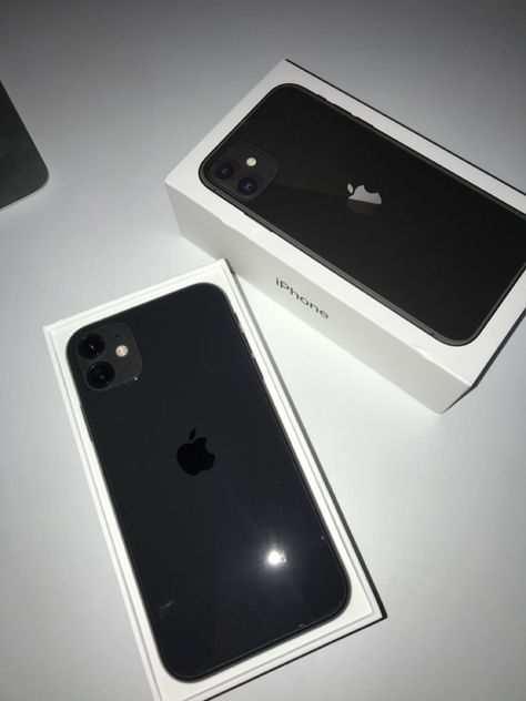 Iphone Store, Iphone 11 Colors, Produk Apple, Accessoires Iphone, Iphone Obsession, Iphone Black, Phone Inspiration, Apple Phone, I Phone