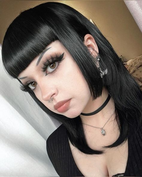 We'll explore stylish Short Wolf Haircut Ideas and provide insights into perfecting this trendy hairstyle within just 60 minutes Goth Short Hair, Short Wolf Haircut, Wolf Haircut, Layered Haircuts With Bangs, Gothic Hairstyles, Goth Hair, Swag Makeup, Cool Makeup Looks, Short Hair Syles