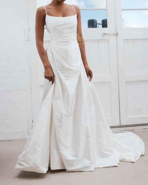 Emma | Classic Wedding Dress | Karen Willis Holmes Classic Wedding Gown, Karen Willis Holmes, Classic Wedding Dress, Be The One, Line Skirt, Little White Dresses, Classic Wedding, Wedding Looks, Wedding Classic