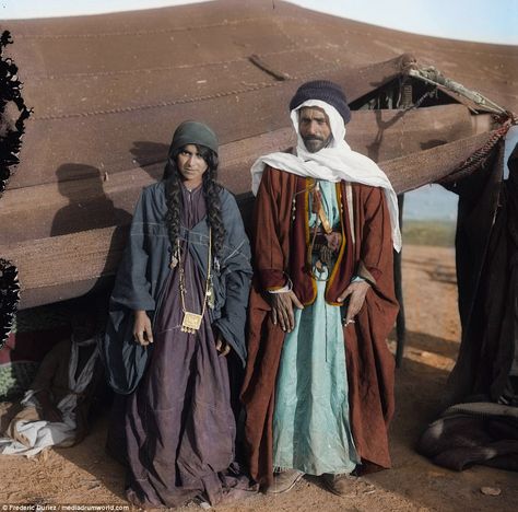 Bedouin tribe revealed in colourised images | Daily Mail Online Bedouin Aesthetic, Jordan Bedouin, Bedouin Clothing, Arab Bedouin, Bedouin Culture, Desert Outfits, Desert People, Desert Clothing, Desert Nomad