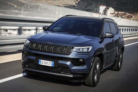 Jeep Compass 2022, Carros Jeep, Compass Jeep, Jeep Compass Limited, Job Inspiration, Bmw 6 Series, New Tech, Small Suv, 80th Anniversary