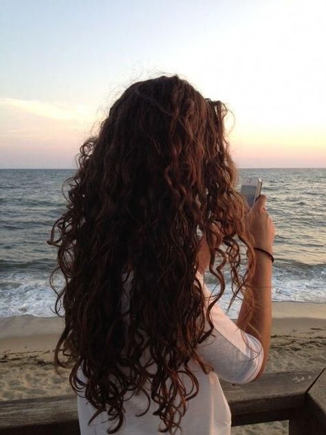 Short Curly Hair, Long Curly Hair With Bangs, Spiral Perm Long Hair, Morning Hair, Luxy Hair, Raw Hair, Curly Hair Inspiration, Foto Poses, 짧은 머리