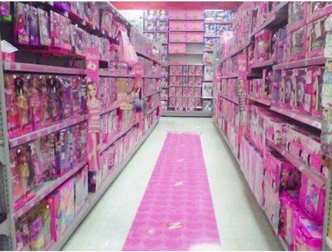 Toys r Us Barbie aisle Nostalgia 2000s, 2010s Nostalgia, Nostalgia Core, Nostalgic Pictures, Nostalgia Aesthetic, Childhood Memories 2000, Kids Memories, 2000s Nostalgia, Kid Core