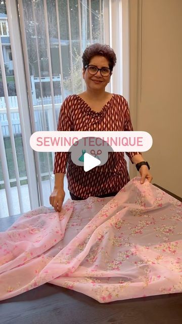 VANCOUVER ALTERATIONS AND TRAINING on Instagram: "Making a beautiful , comfort home cloth with your own pattern. Your can choose one of your loose top as pattern. For the side seams you can do French seam and for bottom roll hem that I taught you before. Also you can finish the neck and arms with bias tape or regular hem👗✂️🤩🪡🧷 . . . #sewingtechniques #easysewing #sewingtips #teach #sewingclasses #reels #instagram #homeclothes #comfortdress #beauty #spring #summerdresses👗 #alterations" One Seam Dress, French Dress Pattern, Easy Dress Making Ideas, How To Sewing Dress, Making Tops Sewing, Easy Sewing Dress Patterns, Pattern Dress Sewing Tutorials, Cloth Craft Ideas, Top Sewing Ideas